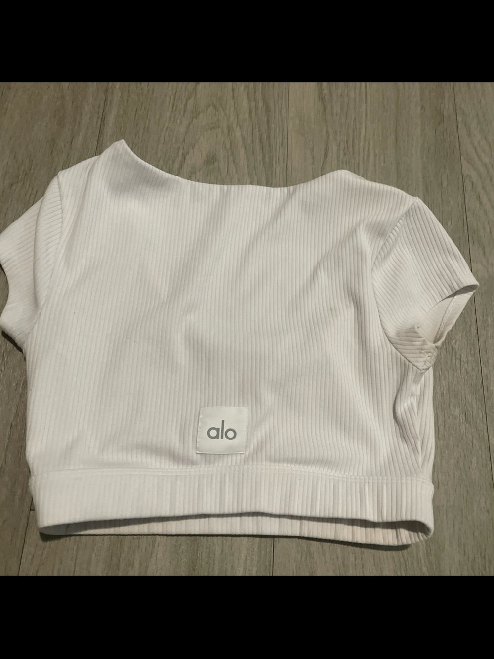 ALO Yoga Cropped Tank with Subtle Logo